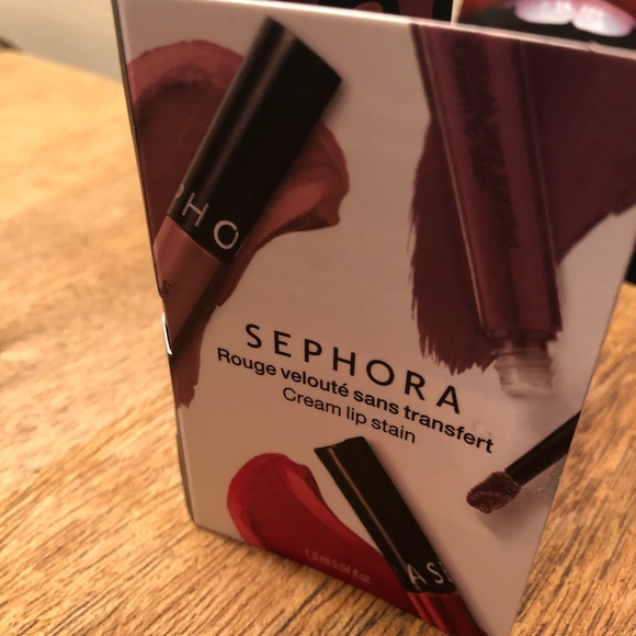 ❗️BUY ANY MAKEUP GET A SAMPLE FREE❗️ - Picture 3 of 4